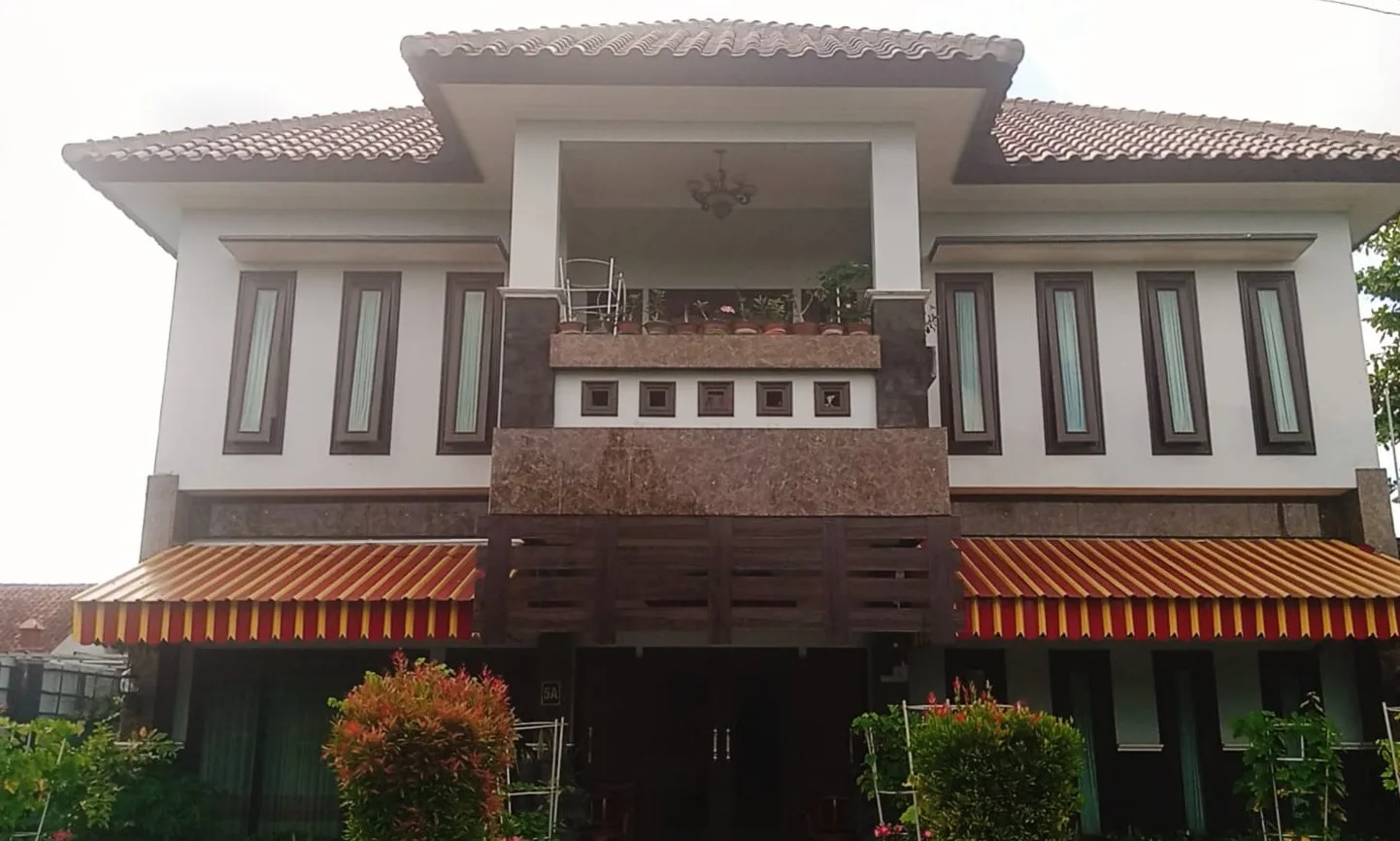 Tampak Depan Guesthouse Sofietel Heritage 2